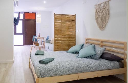 La Malva-rosa Apartment | Boho Beach Flats