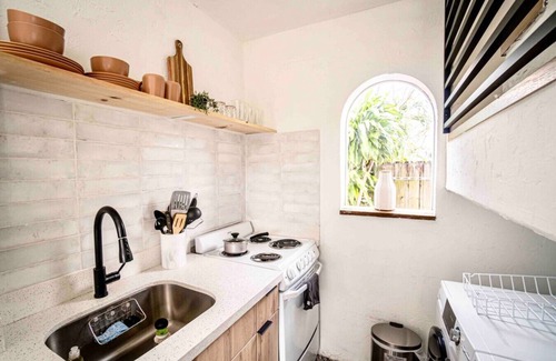 South Middle River Apartment | Boho Retreat: Couples Oasis Near Ft. Laud. Beaches