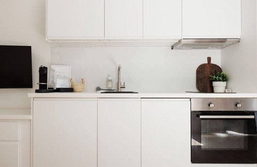 Vienna Apartment | Boho Suite Augarten, 10min to City Center, Terrace