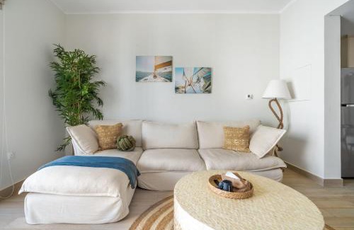Abu Dhabi Apartment | BohoChic YasIsland: Beside “F1”