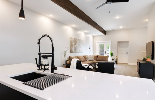 Veterans Park Villa | Boise Whitewater Villa n87 Degree Heated Year Round Pool!nPet Friendlyn