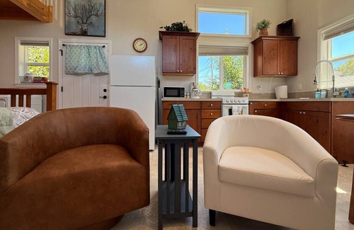 Veterans Park House | #BoiseBnB Bird House