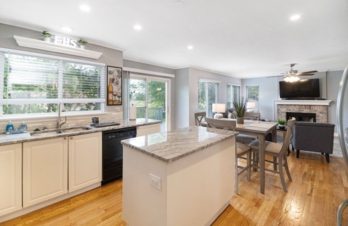 Bolingbrook House | Bolingbrook - Jonathan Way