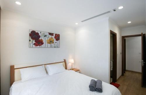 Hai Ba Trung Apartment | BOM HOMES- VINHOMES TIMES CITY- 2BR- PARK hill