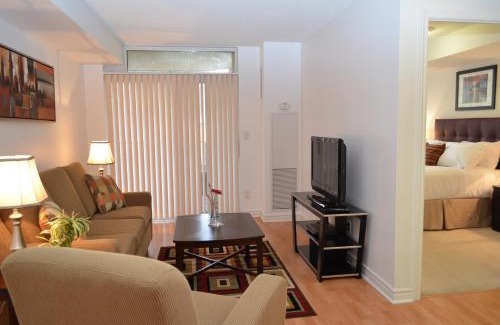 Downtown Mississauga Hotel | Bombay Suites Mississauga