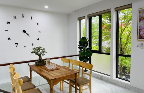 Huong Thuy Apartment | Bon's House - Nguyên căn 3 phòng ngủ - Bãi đỗ xe có mái che miễn phí