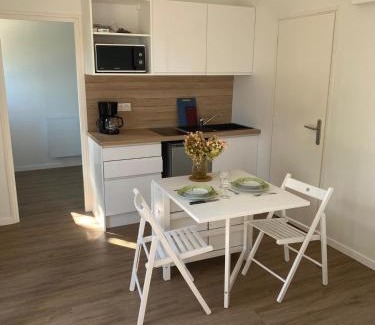 Saint-Ouen Cabin | Bonamy's