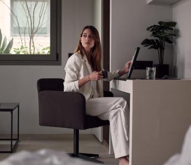 Khalandrion Hotel | Bond Smart Living Suites