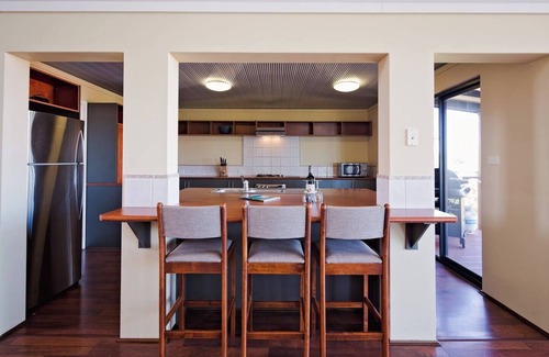 Prevelly House | Bondys Beach House Panoramic Beachside Living
