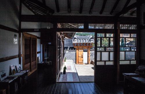 Panjuk-tong House | Bonghwangjae Hanok Guesthouse