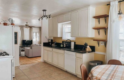 Flagstaff House | Bonito house · The Bonito House- Heart of downtown