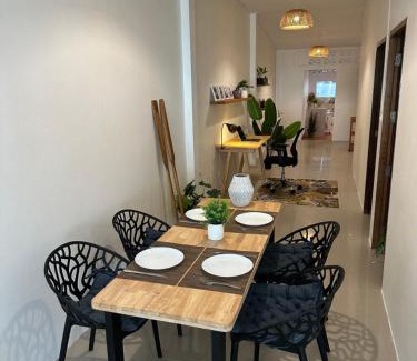 Thai Mueang House | Bonneville Beach House