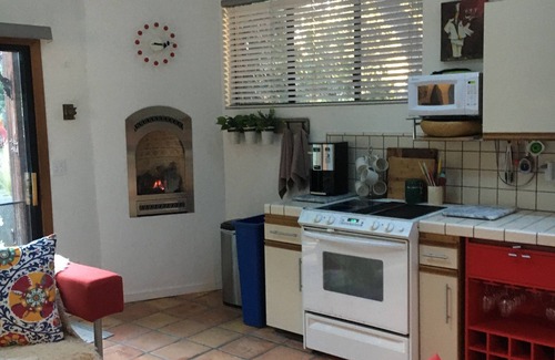 Salinas House | BONUS RATE 3,600 dollars for 3 days or 30 daysn10 minutes to Laguna-Seca Track.