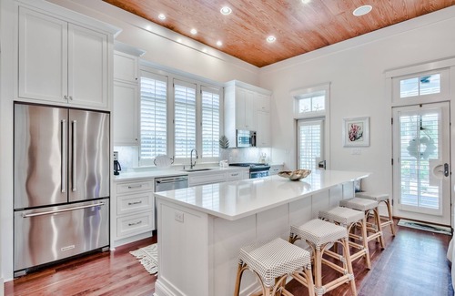 Forest District House | Book a Fall Getaway Today! Forest District! Low-Speed Vehicle! Private Pool! Bike to Seaside!
