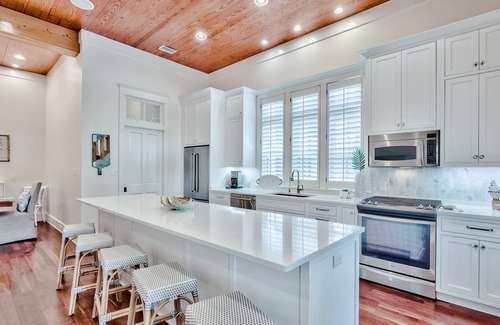Forest District House | Book a Fall Getaway Today! Forest District! Low-Speed Vehicle! Private Pool! Bike to Seaside!