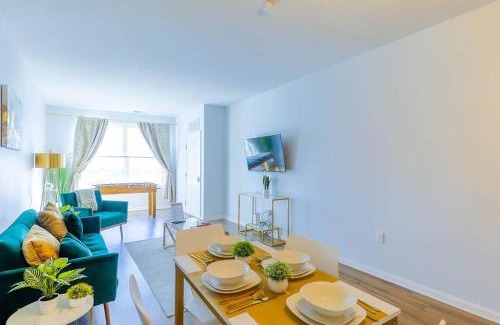 Carteret Apartment | Book Cozy King Bed Now 40 Percent OFF Winter Special