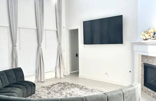 Cypress House | Book Now for a spacious, luxurious, quiet, and serene space
