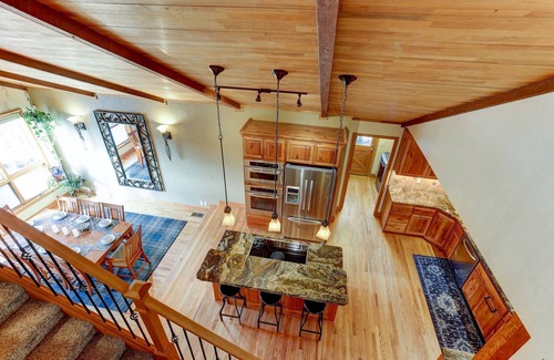 Redmond House | Book Now for Summer 2025!