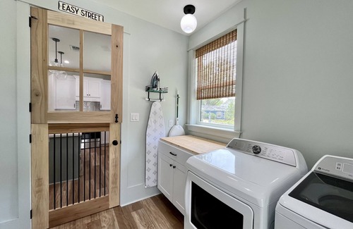 Bay St Louis House | Book NOW thru New Year’s! Walk to Beach. Dog-friendly. Calming Coastal Design