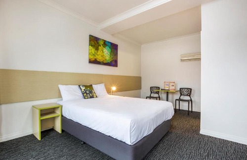 Lavington Hotel | Boomerang Hotel