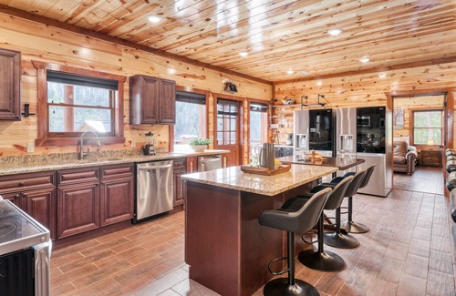 Caton Cabin | Boon by AvantStay | 40-Guest Luxe Smokies Retreat