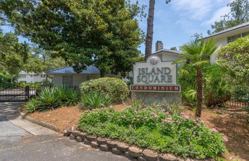 Saint Simons Heights House | Boozie's Bungalow