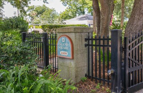 Saint Simons Heights House | Boozie's Bungalow
