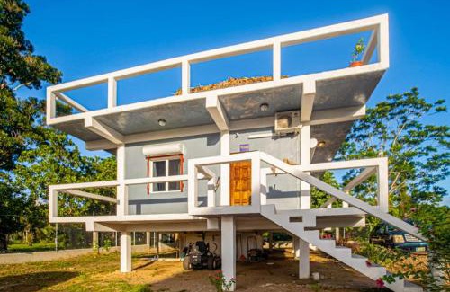 Dangriga Cabin | Borapami Estates