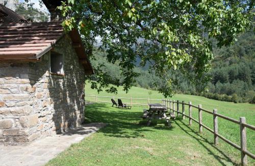 Hecho House | Borda Batista Casa Rural