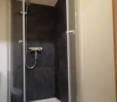 Kerkrade House | Border Bliss - Private Room with Bathroom in a Cozy Home