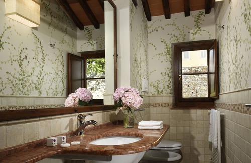 Santomato Hotel | Borgo Antico Casalbosco