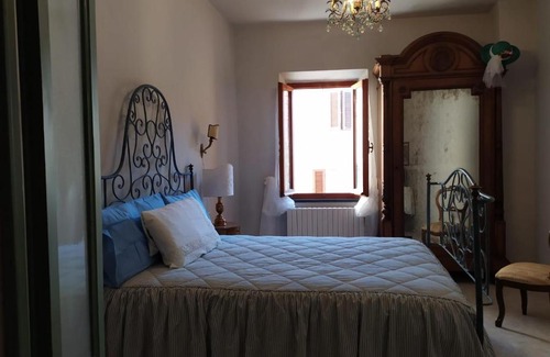 Lari House | Borgo Antico