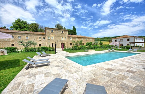 Volterra Villa | Borgo Ariano 4 – Apartment with pool