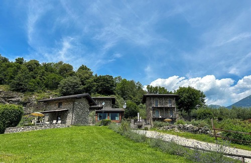 Colico Apartment | Borgo Erbiola Erica Rustico Holiday Apartment with Pool