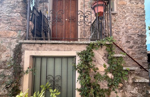 Tremezzina House | Borgo House. Characteristic stone cottage in the historic hamlet Casanova.