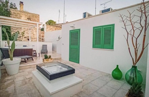 Francavilla Fontana Historic Centre Apartment | Borgo San Giovanni Luxury - apartment with jacuzzi