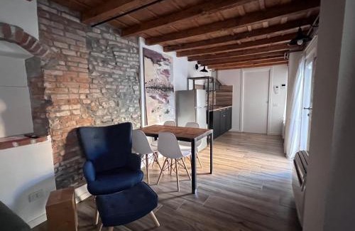 Citta Bassa Apartment | Borgovivo Il tuo Loft in centro città