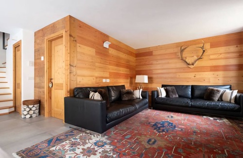 Turri Piano Ski Chalet | (Bormio & Livigno) Bear Hutte, quiet and luxury
