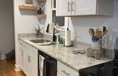 Swansboro House | Boro Bungalow in beautiful downtown Swansboro with street legal golf cart
