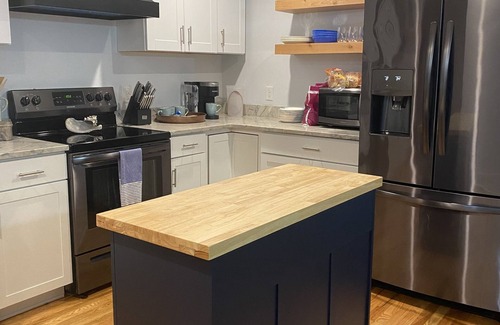 Swansboro House | Boro Bungalow in beautiful downtown Swansboro with street legal golf cart