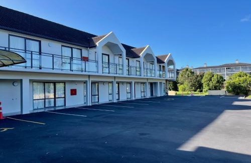 East Tamaki Hotel | Botany Palms Motel