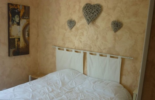 Beziers Apartment | Bottom of a single house