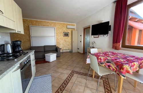 Malcesine Old Town Apartment | Bouganville Cottage Dependance