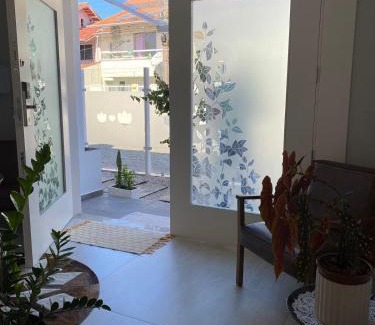 Centro Hotel | Bouganville Guest House BC