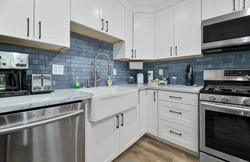 Boulder Bay House | Boulder Bay Bungalow - Updated mountain retreat with hot tub, game table, and sauna