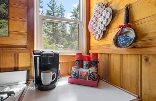 Boulder Bay Cabin | Boulder Bay Getway - Cozy Cabin located near Metcalf Bay