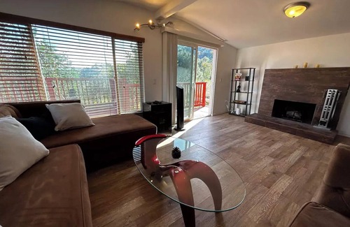 Canoga Park House | Boulders Views,Patio, peaceful No taxes added arean