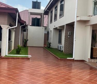 Kubease Apartment | Boulevard Court