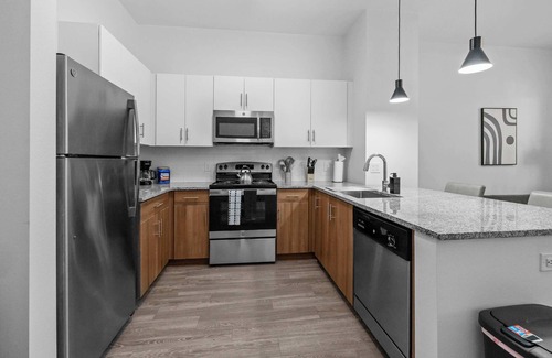 Tempe Apartment | Boulevard Stays Modern Tempe 1BR ASU Pool, Gym 01