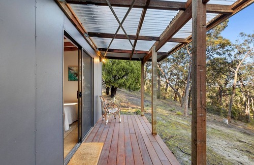 Aireys Inlet House | Boundary Studio - a peaceful bushland hideaway